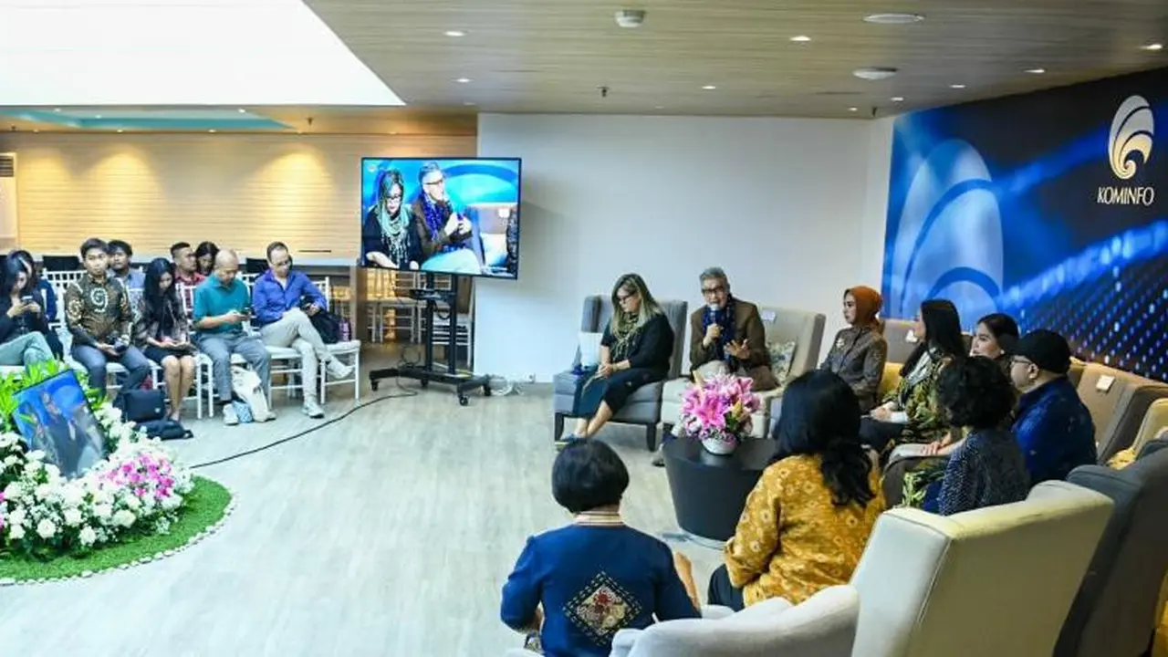 Kolaborasi Perajin dan Perancang Busana Jadikan Kriyanusa 2024 Lebih Berwarna