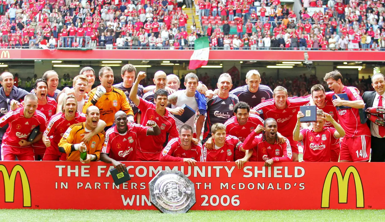 The Reds bertengger di posisi ketiga sebagai klub dengan gelar terbanyak di Community Shield. Sejauh ini Liverpool telah mengenggam 15 trofi. (AFP/Carl De Souza)