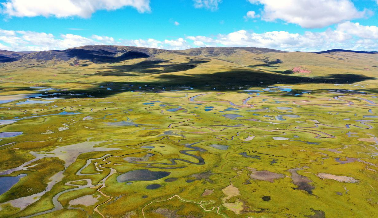 FOTO Pemandangan  Lahan Basah Lhato di Wilayah Konjo Tibet  