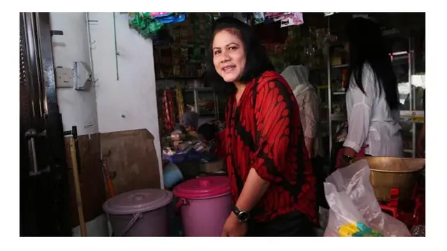 8 Bukti Kesederhanaan Iriana Jokowi