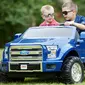 Ford F-150 model 2015 kini tersedia dalam Power Wheels F-150.