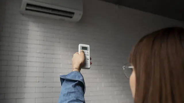 Ilustrasi mengatur suhu ac