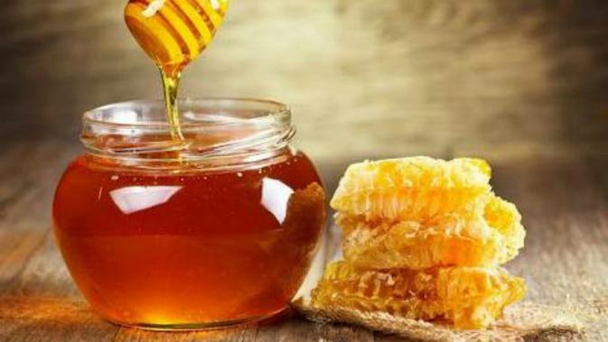 Lebah Selalu Memproduksi Madu Lebih Banyak dari Kebutuhan (Sumber Foto: familinia.com)
