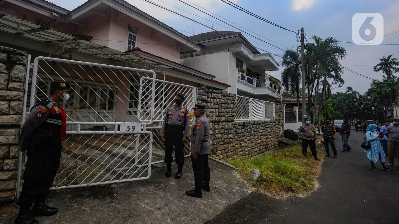 Olah TKP penemuan kerangka ibu anak
