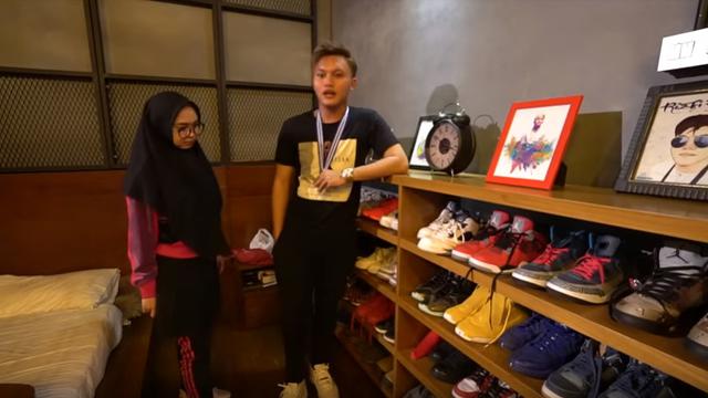 Deretan Koleksi Sneaker Mahal Rizky Febian Mana Favorit Anda Lifestyle Liputan6 Com
