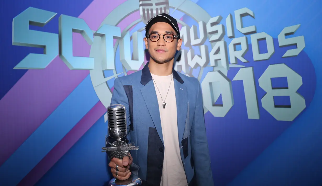 Kategori Kolaborasi Paling Ngetop diraih oleh Afgan, Isyana & Rendy Pandugo. Nominasi kategori ini adalah, DMasiv, Rossa ft David Noah kemudian Nino & Nagita, trus RAN ft Yura Yunita dan selanjutnya Sheryl Sheinafia & Rizky Febian ft Chandraliow.