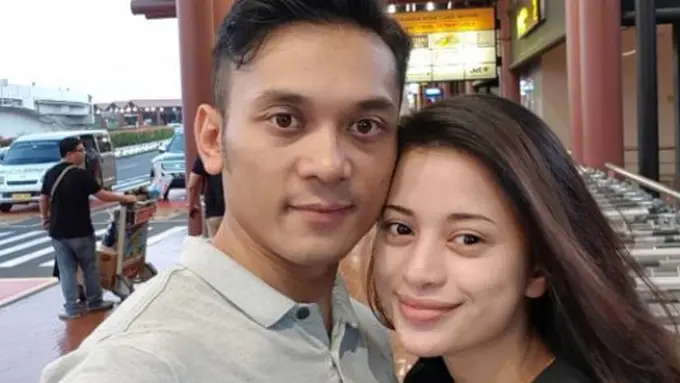 [Bintang] Angie Virgin dan Habibi Syaaf