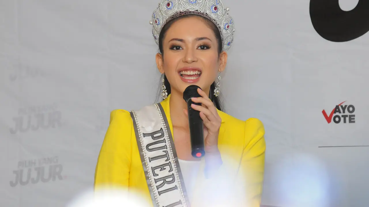 Putri Indonesia 2014 Elvira Devinamira_20140306