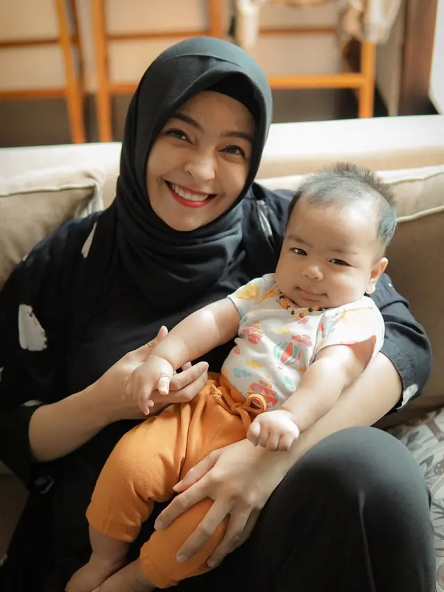 [Fimela] Tantri Kotak