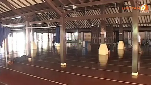 [Bintang] Masjid Agung Kasepuhan