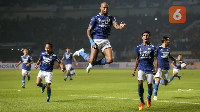 Foto: Tak Ada Pemenang di Laga Panas Persib Bandung Kontra Bali United di Grup C Piala Presiden 2022