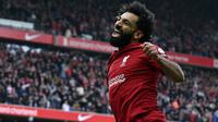 Selain torehan gol, kemampuan seorang pesepak bola membuat assist juga sangat dibutuhkan sebagai penentu kemenangan timnya dalam sebuah laga. Di Liga Inggris musim 2022/2023 yang masih menyisakan dua pekan lagi, tercatat ada 4 pemain yang sukses membuat 3 assist dalam sebuah laga alias hattrick assist. Siapa saja? Berikut daftar keempat pemain tersebut. (AFP/Paul Ellis)