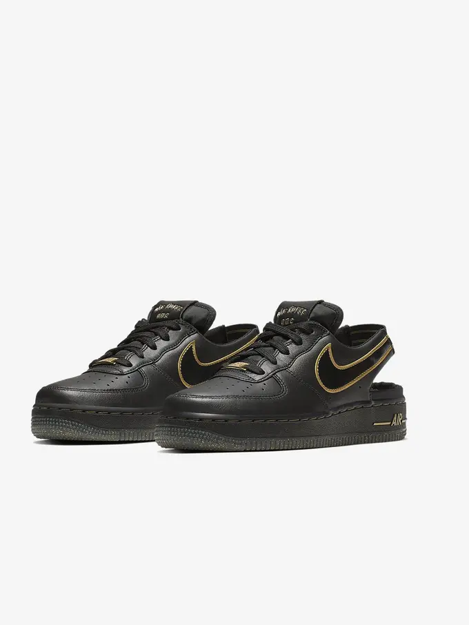 Nike Padukan Sneakers dan Crocs yang Bikin Lebih Santai