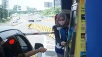 PT Jasa Marga Tbk mengungkap ada 16 ribu kendaraan kekurangan saldo di Gerbang Tol (GT) Kalikangkung Jalan Tol Batang-Semarang sehingga menghambat laju kendaraan. (Foto: PT Jasa Marga Tbk).