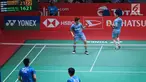 Ganda putera Indonesia, Kevin Sanjaya/Marcus Gideon usai melawan Hendra Setiawan/Rian Saputro pada babak kedua Indonesia Masters 2018 di Istora Senayan, Kamis (25/1). Kevin/Marcus unggul 21-16, 23-21. (Liputan6.com/Helmi Fithriansyah)