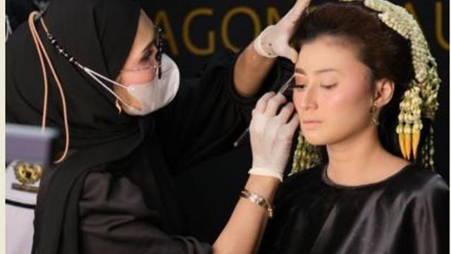 Paragon Buka Sekolah Kecantikan untuk Dukung :Pertumbuhan dan Tingkatkan Skill Makeup Artist
