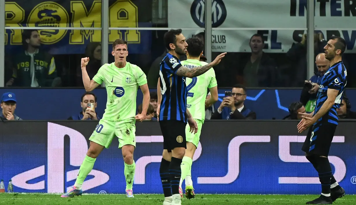 Enam menit berselang atau menit ke-60, Barcelona berhasil menyamakan skor menjadi 2-2 lewat sundulan Dani Olmo. (PIERO CRUCIATTI/AFP)