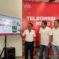 Konferensi pers update kesiapan jaringan Telkomsel menghadapi momen Natal dan Tahun Baru 2023. (Kiri-kanan): SVP Global Network Operations Galumbang Pasaribu, VP Corpcomm & CSR Saki Hamsat Bramono, dan VP Consumer Business Operations Gilang Prasetya (Liputan6.com/ Agustin Setyo Wardani).