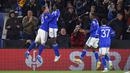 Gol kemenangan The Foxes atas Legia Warszawa dicetak oleh Patson Daka, James Maddison dan Wilfred Ndidi. (AFP/Oli Scarff)