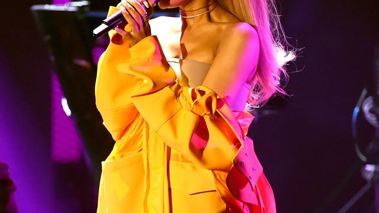 [Bintang] Ariana Grande