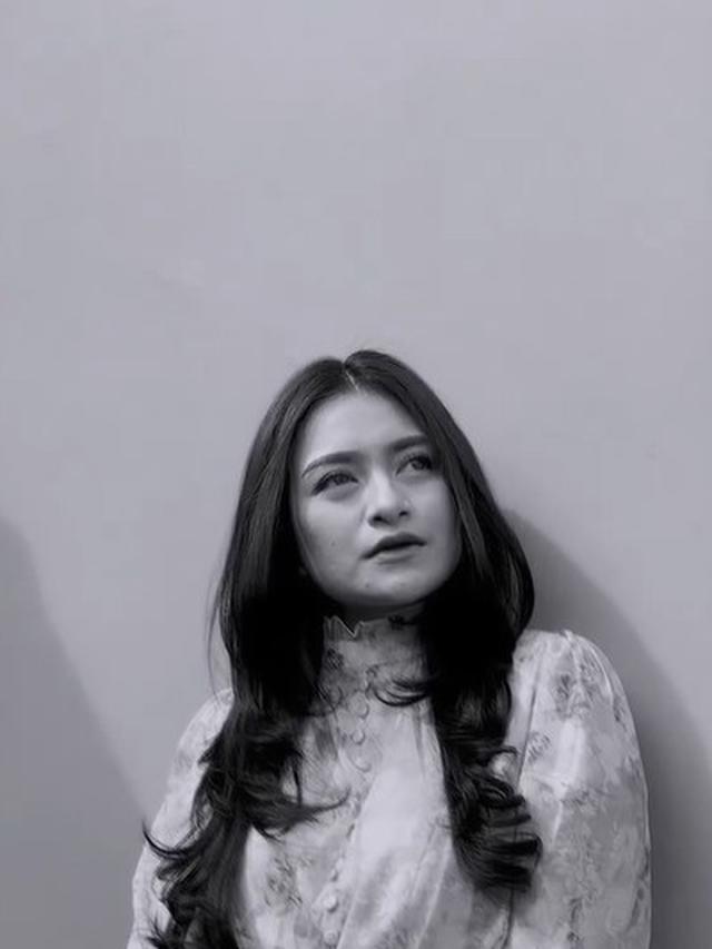 Potret Nathalie Holscher dalam salah satu reels Instagram (Instagram/@nathalieholscher)