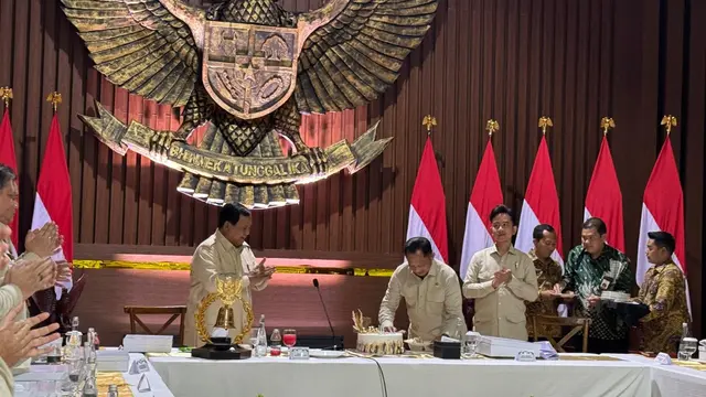 Kabinet Merah Putih rayakan ulang tahun Tito Karnavian.