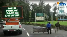 Memasuki hari keempat penutupan jalur Puncak, kendaraan yang mengarah ke Bandung dialihkan melalui Sukabumi atau jalur alternatif.