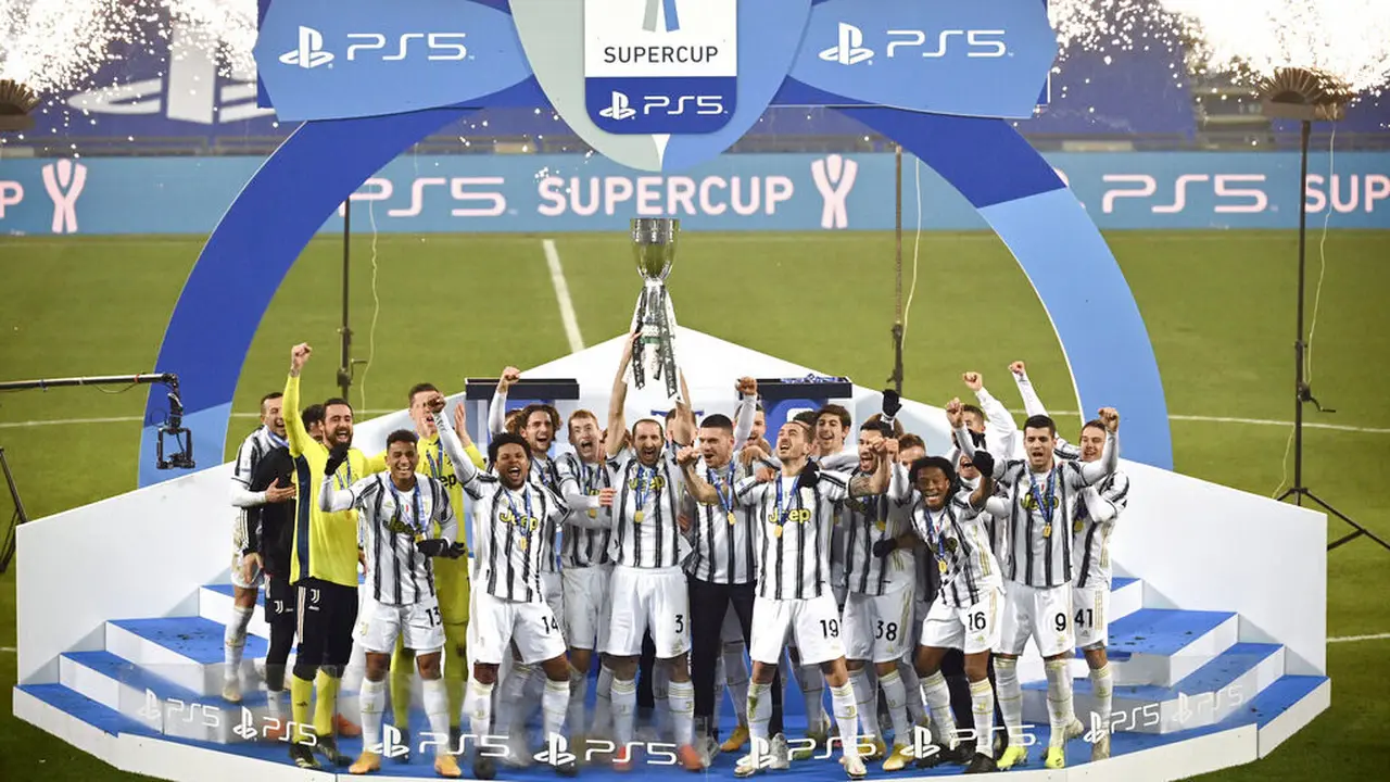 FOTO: Bungkam Napoli, Juventus Jadi Jawara Piala Super Italia