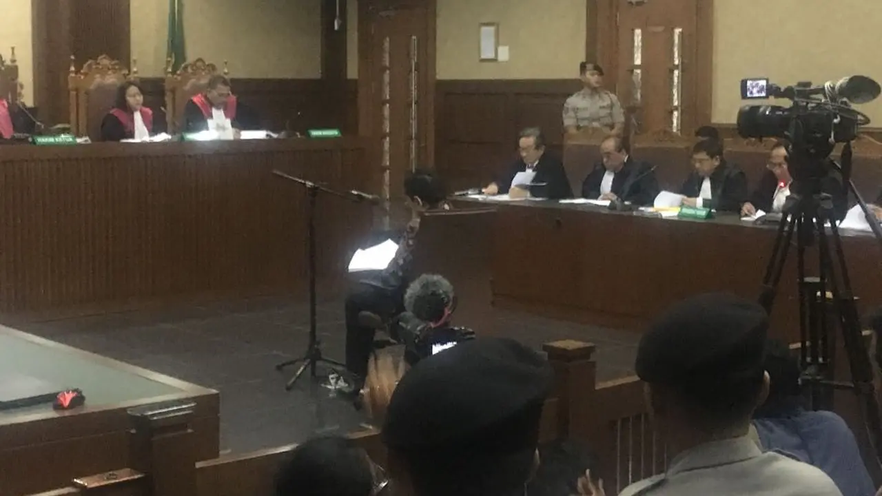 Setya Novanto kembali menjalani sidang kasus e-KTP di Pengadilan Tipikor, Jakarta Selatan.