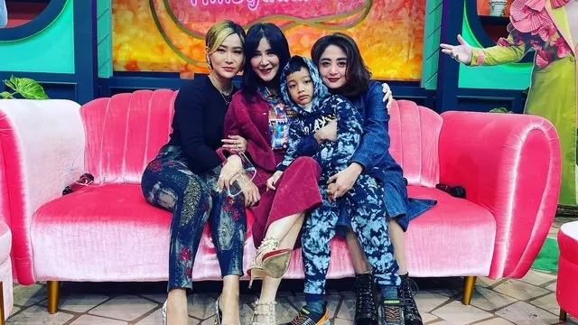Inul Daratista, Uut Permatasari dan Dewi Perssik (Foto: Instagram/@uutpermatasari)