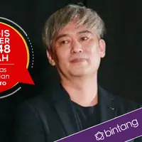 Tangis Member JKT48 Pecah Melepas Kepergian Inao Jiro. (Foto: Instagram/@rettoteam48, Desain: Nurman Abdul Hakim/Bintang.com)