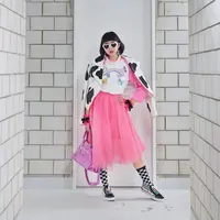 Gaya tabrab warna Diana Rikasari. (Instagram/Diana Rikasari)