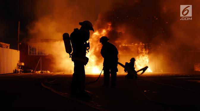 Gudang Terbakar Shopee Pastikan Barang Penjual Sudah Diasuransikan Bisnis Liputan6 Com