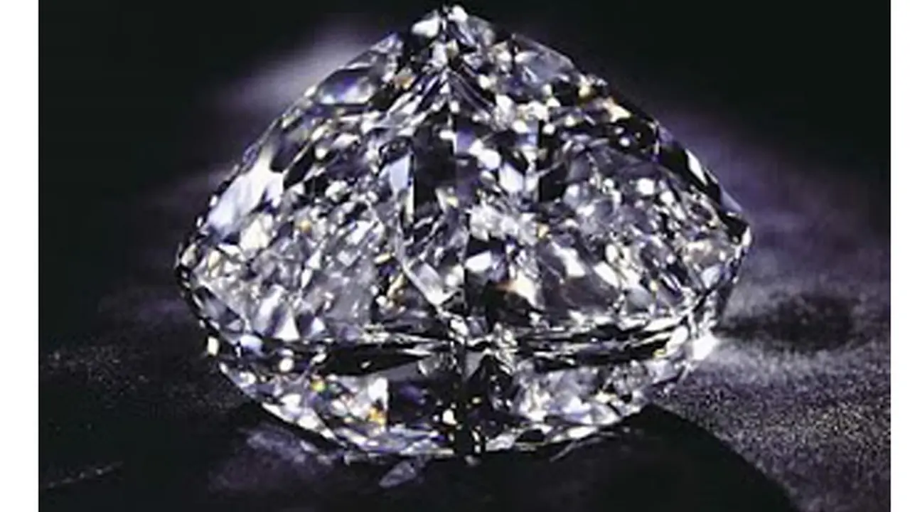 Rekor Batu Permata di Dunia, dari Topaz, Safir hingga Zamrud