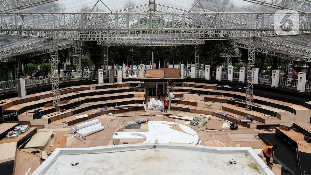 Intip Persiapan Panggung Debat Capres dan Cawapres 2024