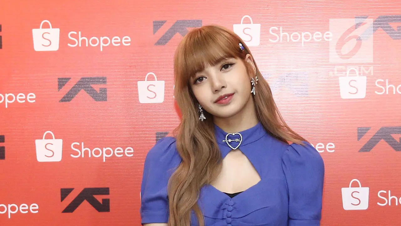 Lisa BLACKPINK Sapa Penggemar di Jakarta
