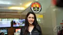 Artis Maia Estianty seusai menjadi pembicara dalam diskusi bertajuk "Prostitusi Artis" yang digelar Divisi Humas Mabes Polri, Jakarta, Selasa (12/5/2015). (Liputan6.com/Panji Diksana)