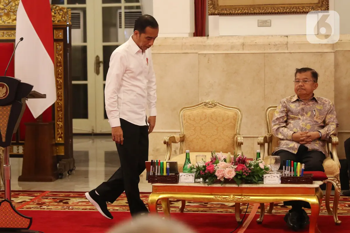 Jokowi Pimpin Sidang Kabinet