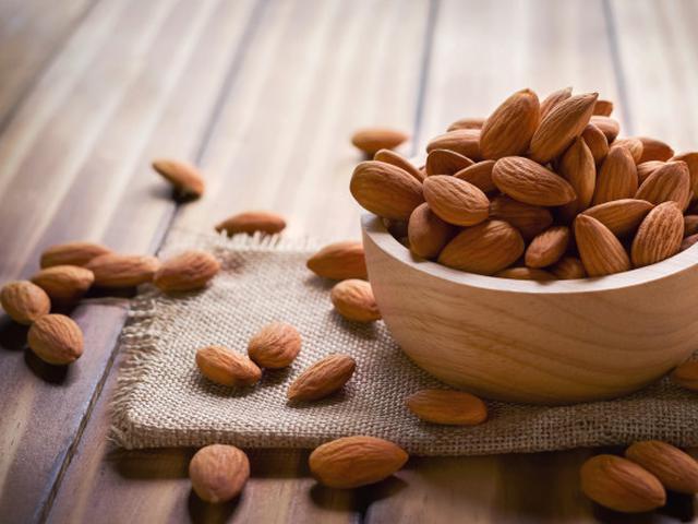 11 Manfaat Kacang Almond Bagi Kesehatan Sebanding Dengan Harganya Ragam Bola Com