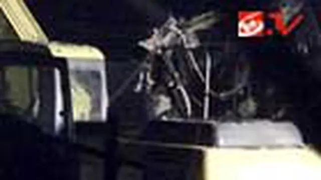 Bangkai Pesawat Fokker Mulai Dievakuasi
