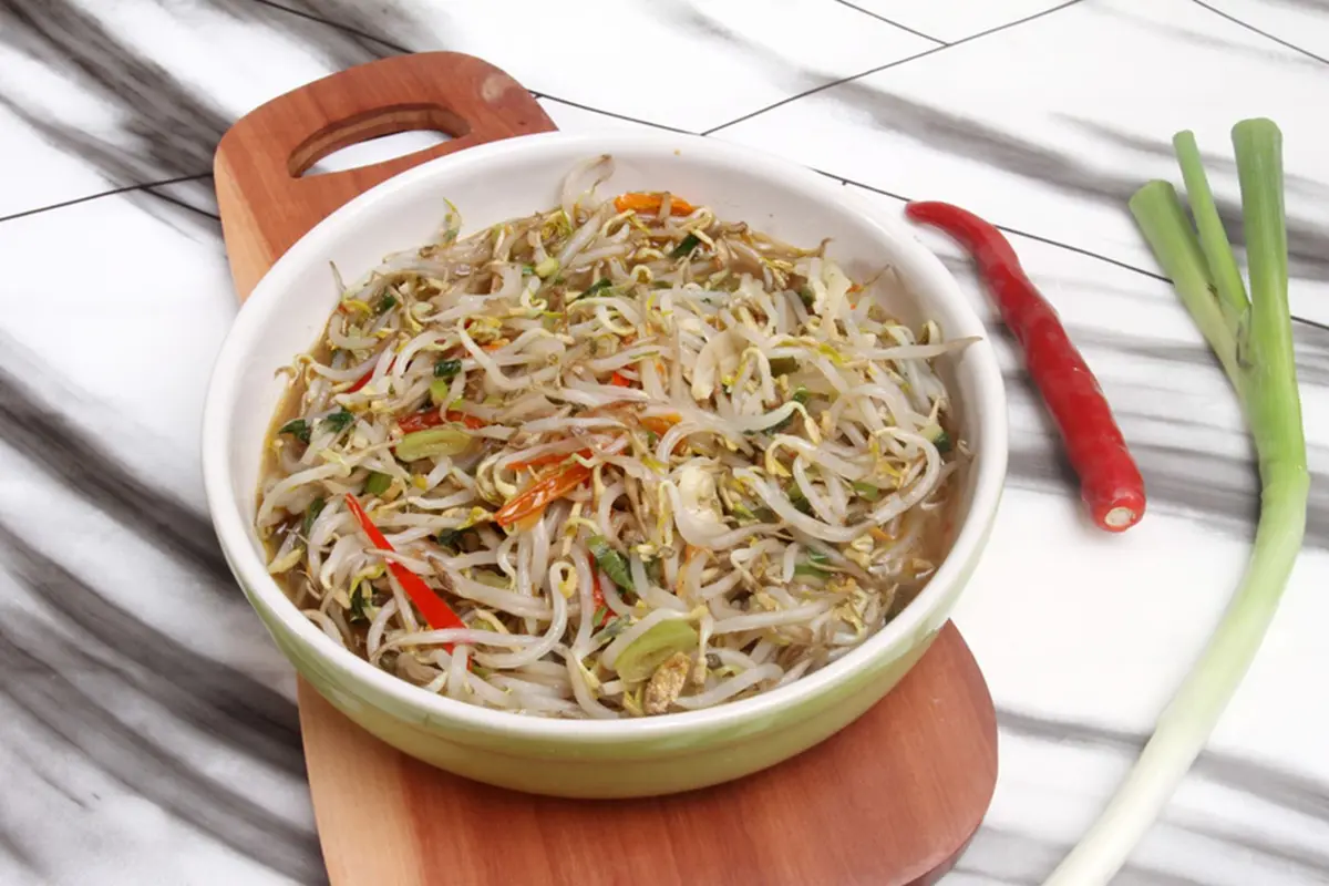 tumis taoge ikan asin