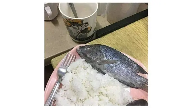 7 Cara Netizen Makan Ikan Ini Nyeleneh Banget, Bikin Geleng Kepala