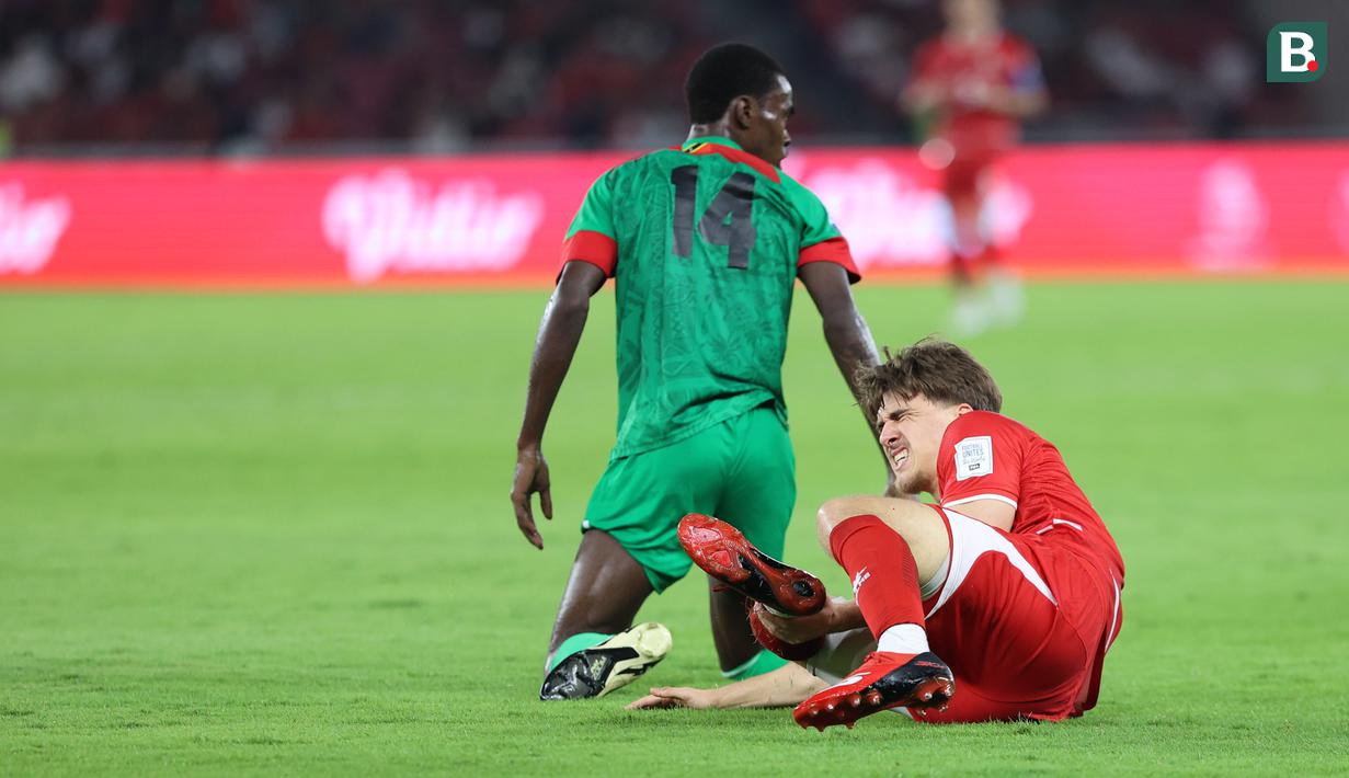 Hasil pemeriksaan Magnetic Resonance Imaging (MRI) yang dilakukan Persija Jakarta mengonfirmasi adanya re-injury robekan otot paha pada pemain berusia 21 tahun itu. (Bola.com/M Iqbal Ichsan)