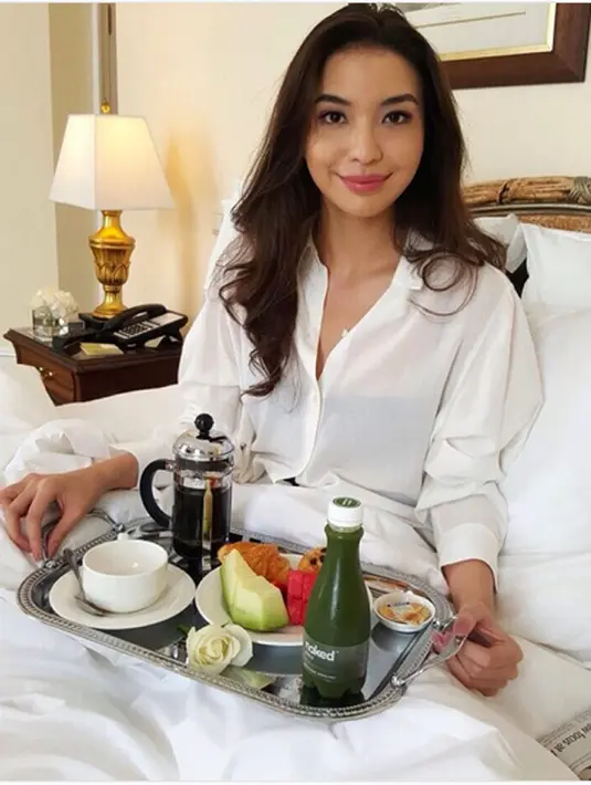 Penampilan Manohara Odelia Pinot itu jauh berbeda saat masih sering terlihat muncul di layar kaca yang sedikit tembem. Kini, ia terlihat lebih langsing dan seksi. (Instagram/manodelia)