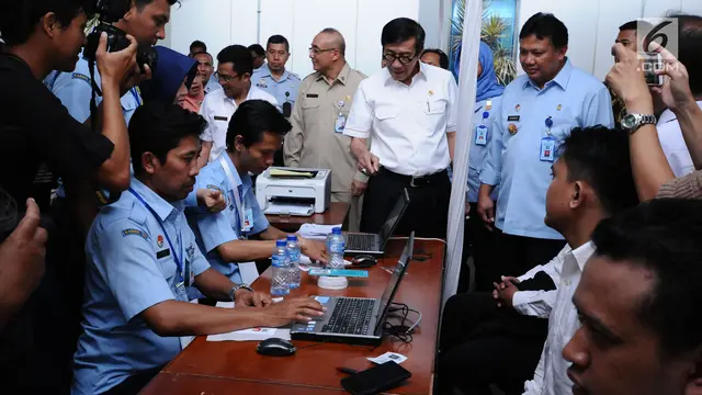 Menteri Yasonna Tinjau Tes Seleksi CPNS Kemenkumham