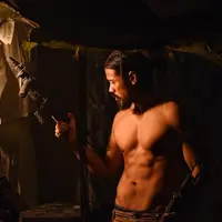 Jika kalian pernah membuka Instgram Chicco Jerikho, kalian akan menemukan beberapa foto saat ia bertelanjang dada. Tentu saja bentuk badan Chicco berhasil membuat para kaum hawa terkesima. (Foto: instagram.com/chicco.jerikho)