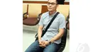 Ben Kasyafani saat mendengarkan pembacaan gugatan di Pengadilan Agama Jakarta Pusat, Selasa (17/6/14) (Liputan6.com/Faizal Fanani) 