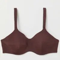 H&M merancang sebuah bra khusus bagi penderita kanker payudara (H&M)