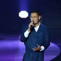 Ditemui di kawasan Daan Mogot beberapa waktu lalu, Rio Febrian mengungkap jika memang ketika bulan Desember ia banyak kegiatan di beberapa kota untuk tampil menyanyi. Begitu pula dengan bulan Desember tahun ini. (Deki Prayoga/Bintang.com)