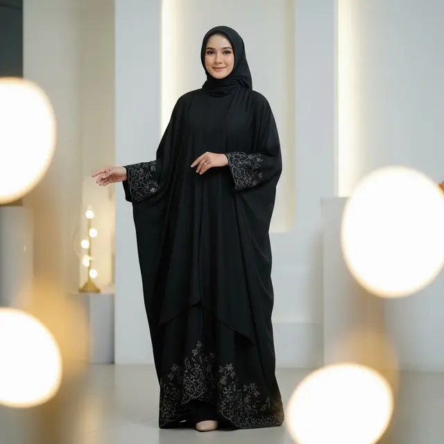 9 Model Abaya Serba Hitam Anti Mencolok untuk Cuaca Panas, Tampil Nyaman Elegan